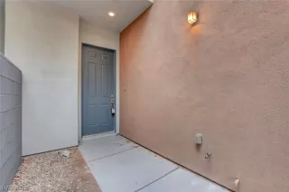 Photo #3: 2082798 Listing 