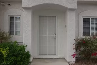 Photo #2: 2082897 Listing 