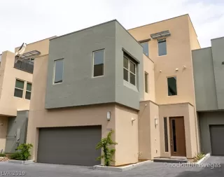 Photo #2: 2082905 Listing