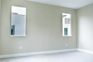 Photo #5: 2082905 Listing