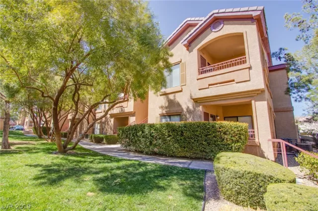 MLS: 2082914 Condo For Sale