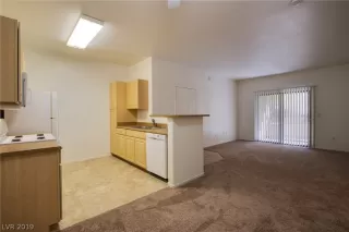 Photo #4: 2082914 Listing 