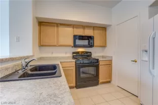 Photo #6: 2082922 Listing