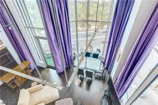 Photo #2: 2082924 Listing 