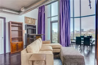 Photo #4: 2082924 Listing 