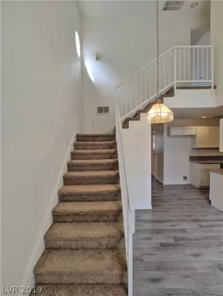 Photo #2: 2082938 Listing