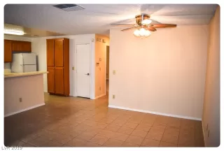 Photo #6: 2082954 Listing