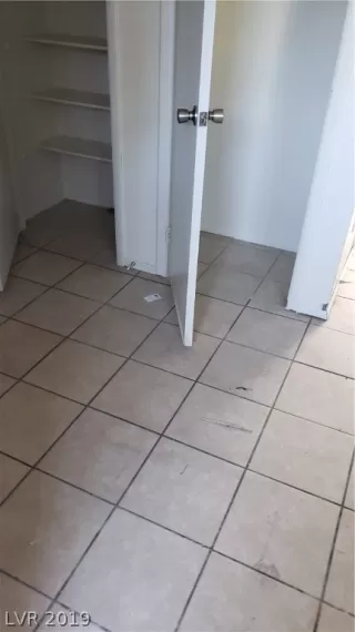 Photo #6: 2082979 Listing