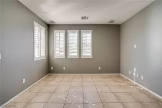 Photo #6: 2082997 Listing 