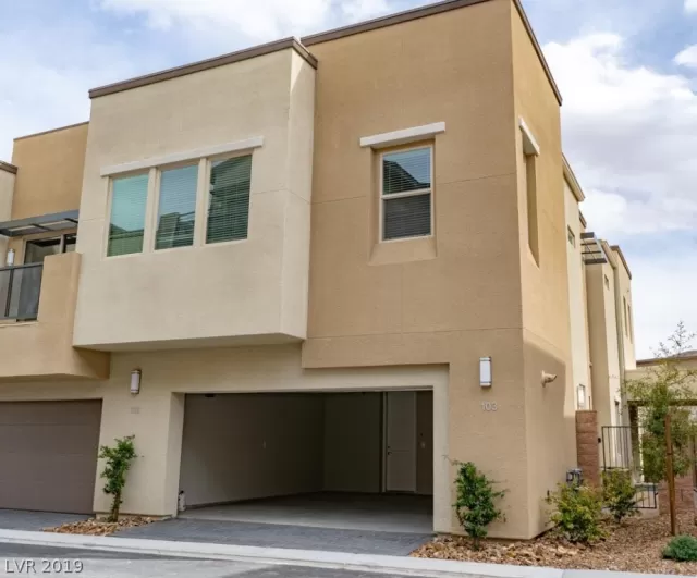 MLS: 2083000 Condo For Sale