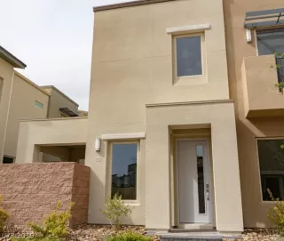 Photo #1: 2083000 Listing 