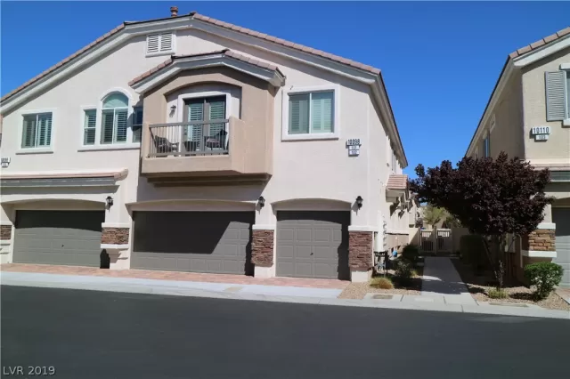 MLS: 2083001 Condo For Sale