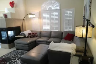 Photo #2: 2083001 Listing