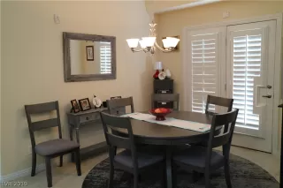 Photo #3: 2083001 Listing