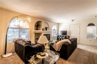 Photo #4: 2083025 Listing 