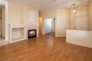 Photo #4: 2083027 Listing 