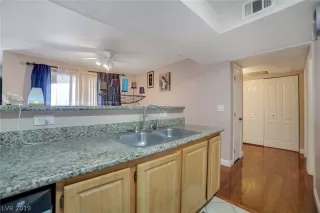 Photo #2: 2083031 Listing