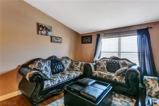 Photo #3: 2083031 Listing