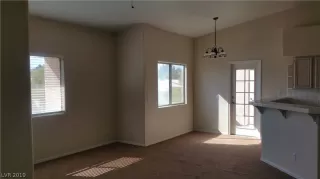 Photo #1: 2083182 Listing 