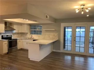 Photo #4: 2083198 Listing 