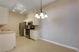 Photo #4: 2083201 Listing 