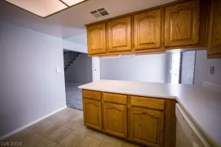 Photo #5: 2083220 Listing 