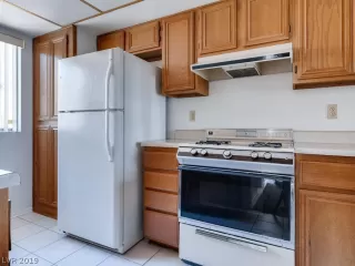 Photo #3: 2083235 Listing 