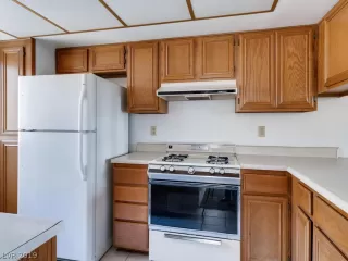 Photo #4: 2083235 Listing 