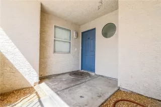 Photo #3: 2083241 Listing