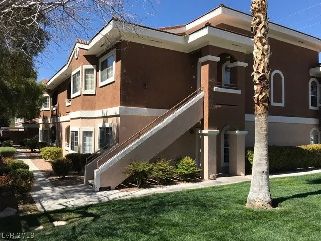 MLS: 2083278 Condo For Sale