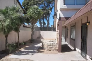 Photo #1: 2083279 Listing