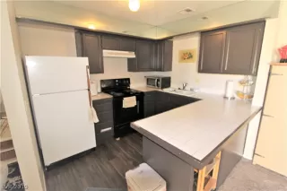 Photo #5: 2083289 Listing 