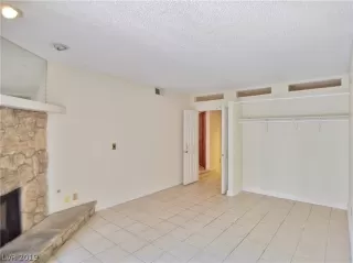 Photo #1: 2083341 Listing 