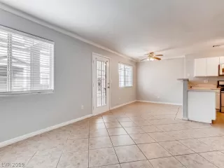 Photo #2: 2083342 Listing