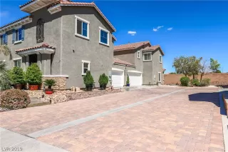 Photo #1: 2083524 Listing 
