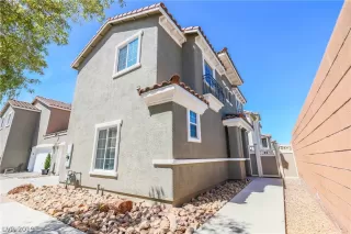 Photo #2: 2083524 Listing 