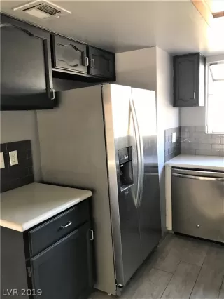 Photo #6: 2083561 Listing 