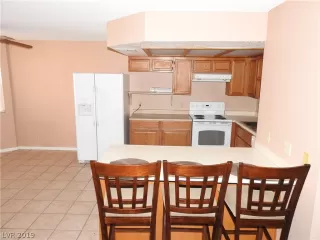 Photo #5: 2083589 Listing 