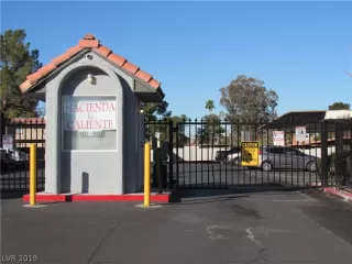 Photo #3: 2083599 Listing