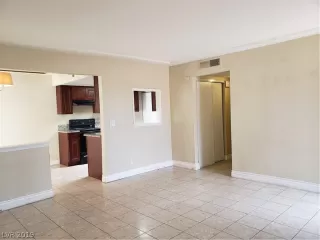 Photo #6: 2083645 Listing 