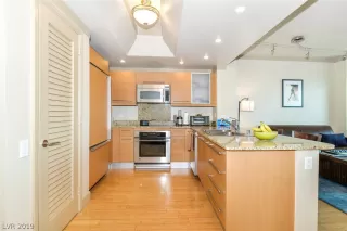 Photo #4: 2083663 Listing 