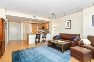 Photo #5: 2083663 Listing 