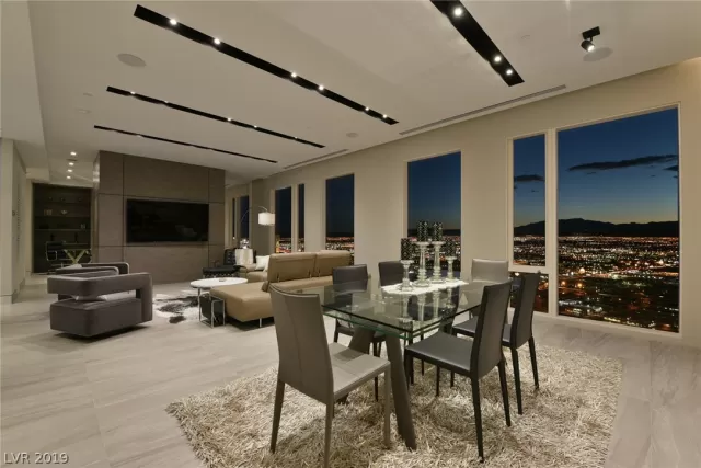 MLS: 2083721 Condo For Sale