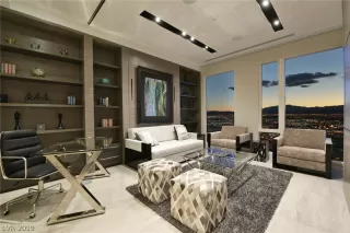 Photo #4: 2083721 Listing 