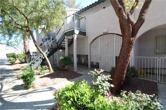 MLS: 2083733 Condo For Sale