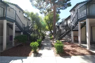 Photo #1: 2083733 Listing 
