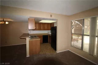 Photo #6: 2083733 Listing 