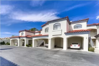 Photo #2: 2083737 Listing 