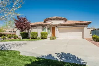 Photo #1: 2083755 Listing