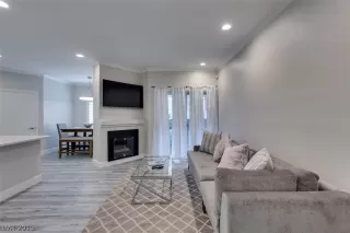 Photo #2: 2083783 Listing 